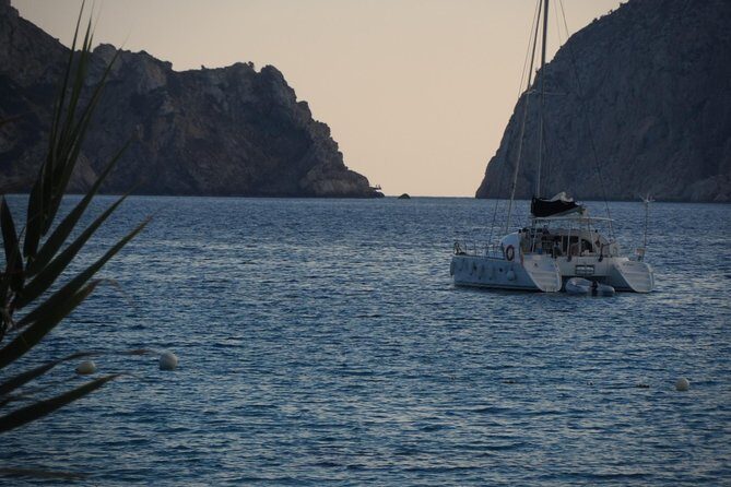 Cala d'Hort Sailing Adventure - The 7-Hour Flow: What You Can Do Between Ibiza and Cala d’Hort