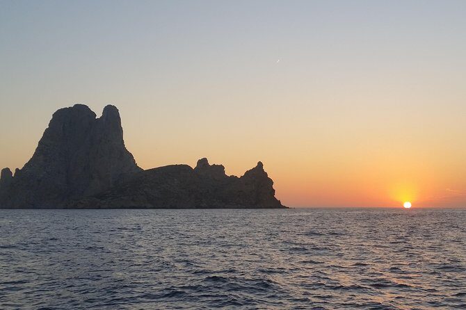 Es Vedra Sailing Voyage - The Catamaran Setup: Wi‑Fi, Speakers, Nets, and Real Lounge Space