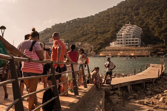Formentera Roundtrip Ferry - Free bike transport: the smart way to explore Formentera