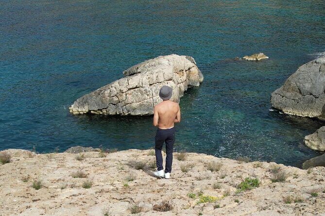 Hiking guide tours in Ibiza - Explore stunning views with us! IHL - The practical side: English, small groups, and mobile tickets