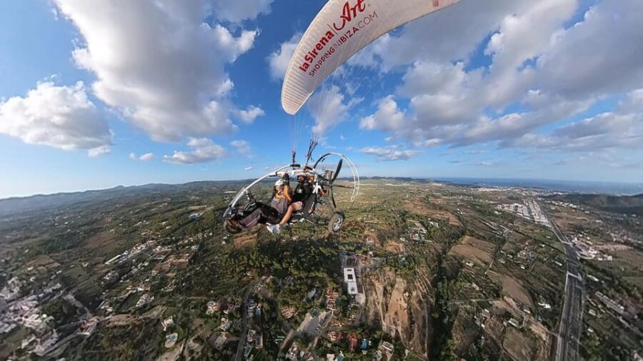Ibiza: 25min Motorized Paragliding Flight - Safety, health limits, and what to wear