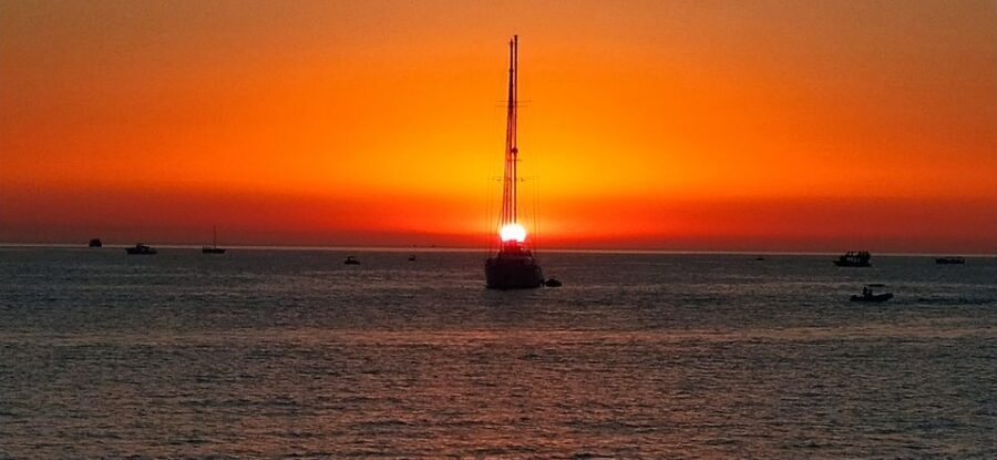 Ibiza: Beaches and Caves Instagram Boat Tour - The Pirate Cave: When SUP Meets Big Story Moments