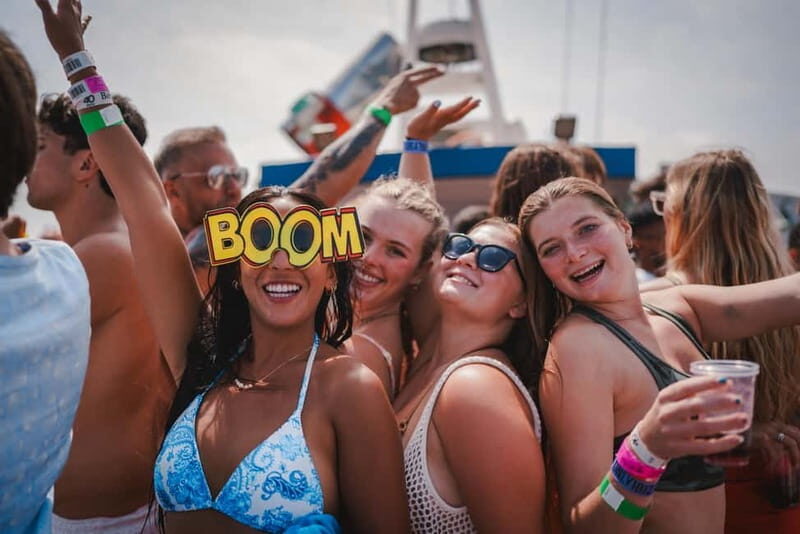 Ibiza Boat party with unlimited drinks, Brunch & pool party - Pre-Pool Party Brunch at Vibra Marenostrum (Sunday, Monday, Friday)