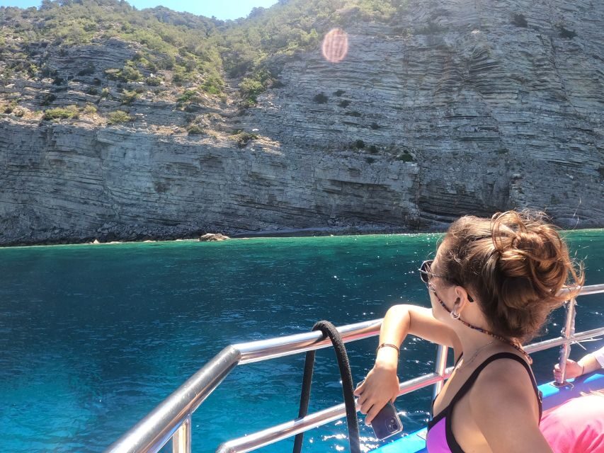 Ibiza: Boat Trip to Margaritas Islands and Aquarium Ticket - Drinks, Fruit, and Local Snacks: Value You Can Actually Taste