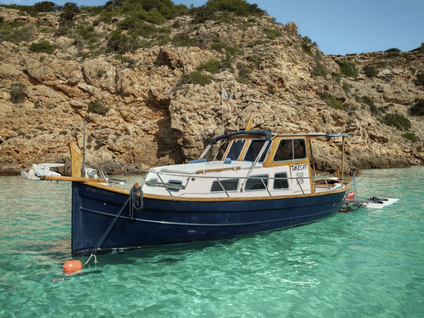 Ibiza: Classic Full or Half-Day Boat Charter - Starting in Sant Antoni: the meeting point that keeps things simple