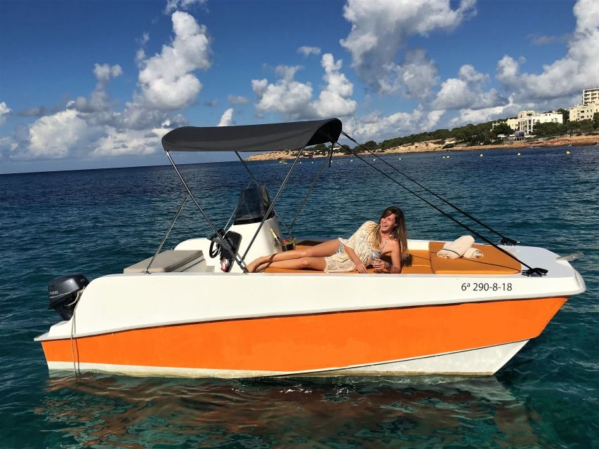 Ibiza: Discover the best coves in a boat driven by yourself - Getting set up at the right dock in San Antonio (P6 matters)