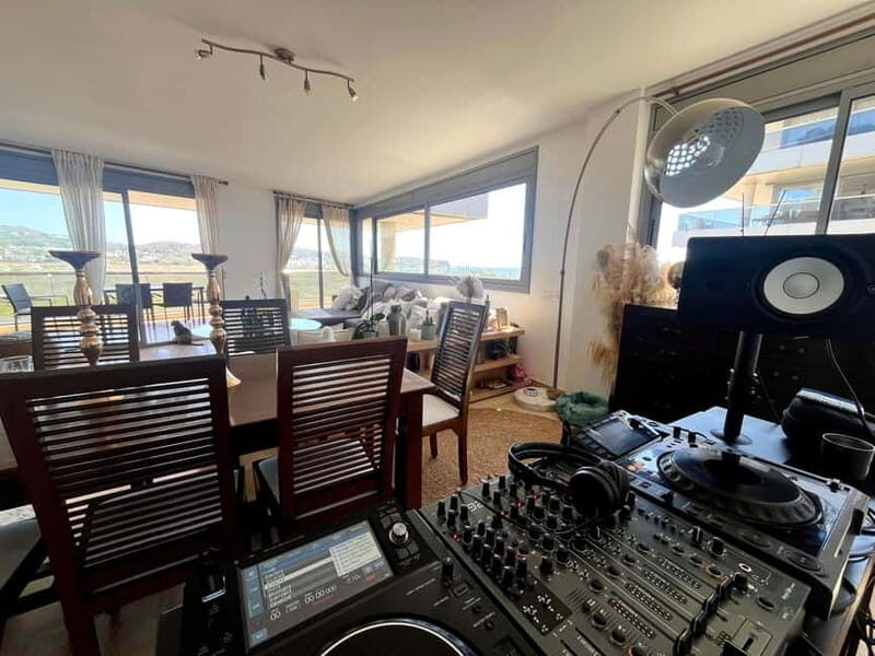 IBIZA DJ lesson, sunset and party at Cafe del Mar - FAQ