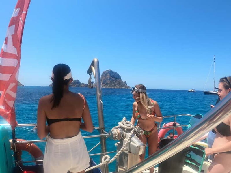 Ibiza: Es Vedrà Boat Tour with Swimming Stop - Es Vedrà photo stop plus sunset time: two chances to get it right