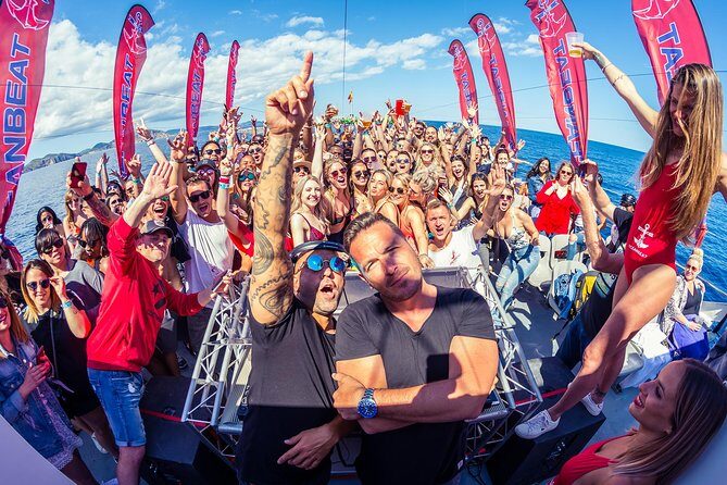 Ibiza Ocean Club Boat Party with 3 Hours Premium Drinks and DJ - Drinks, champagne showers, and what to expect from the bars