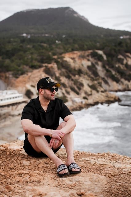 Ibiza: Photoshoot at Es Vedrá panoramic viewpoint & sunset - Key things I’d circle before booking