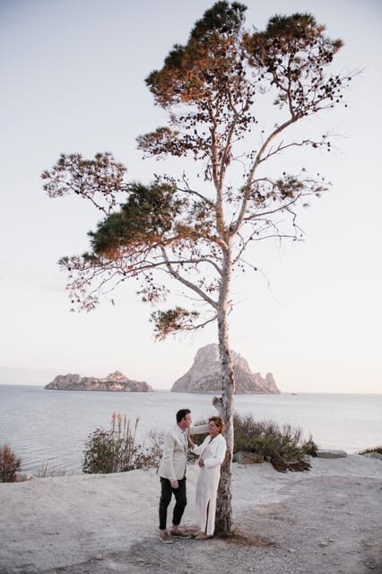 Ibiza: Photoshoot at Es Vedrá panoramic viewpoint & sunset - Es Vedrà gives you instant Ibiza drama (without trying)