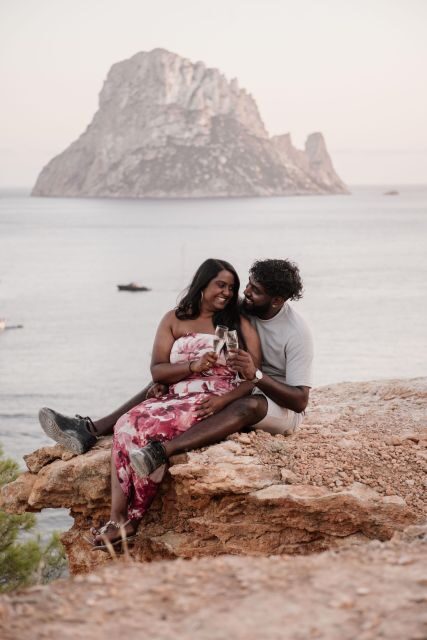 Ibiza: Photoshoot at Es Vedrá panoramic viewpoint & sunset - Who this photoshoot fits best (and who might want something else)