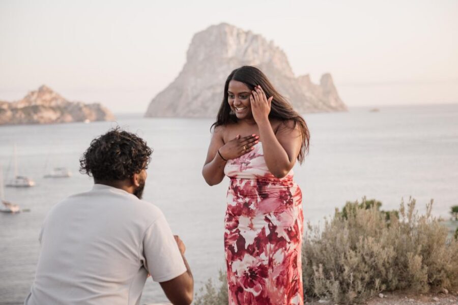 Ibiza: Photoshoot at Es Vedrá panoramic viewpoint & sunset - Small rules that keep the session smooth