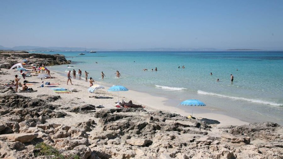 Ibiza: Santa Eulalia Round-Trip Transfer to Formentera - Choosing your Ibiza dock: Santa Eulàlia, Es Canar, Carla Llonga, Cala Pada
