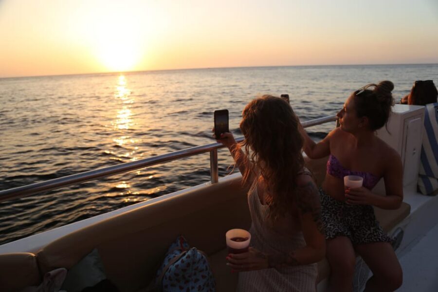 Ibiza: Scenic Sunset Cruise with Tapas and Drinks - Price and value: does $91 feel fair for a 3.5-hour cruise?