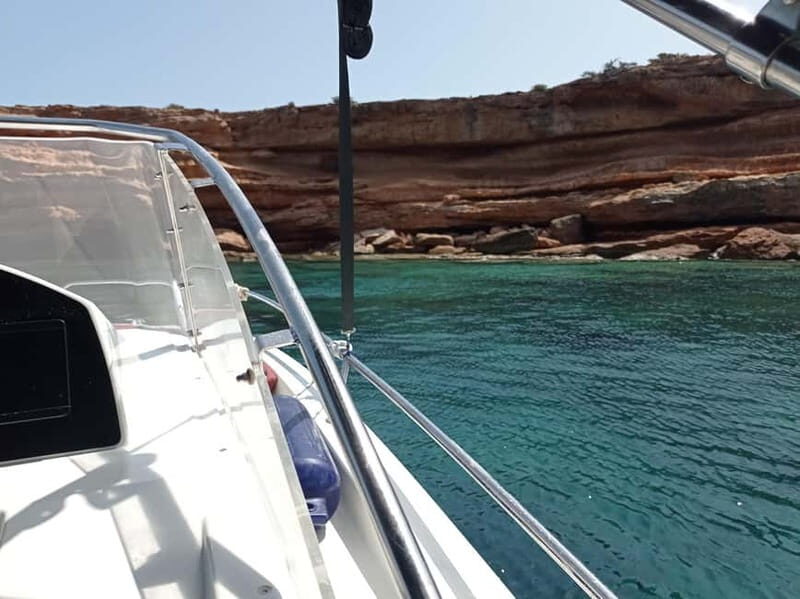 Ibiza: short "north of the island" tour from the sea in a private boat - Aigües Blanques: sandy beach time without the hassle