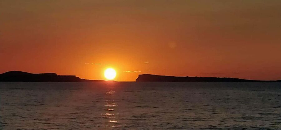 Ibiza: Snorkeling, Sunset Beach and Cave Boat Trip - Setting Out From San Antonio: Why This Timing Works