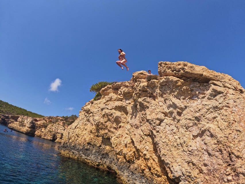 Ibiza: Stand-Up Paddle Boarding Trip to Secret Caves - What to Bring for a Smooth SUP Day