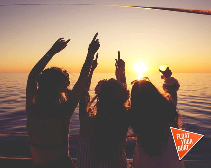 Ibiza: Sunset Boat Party Cruise with DJs with 2 Clubs - The sunset cruise in front of Mambo: how the party actually builds