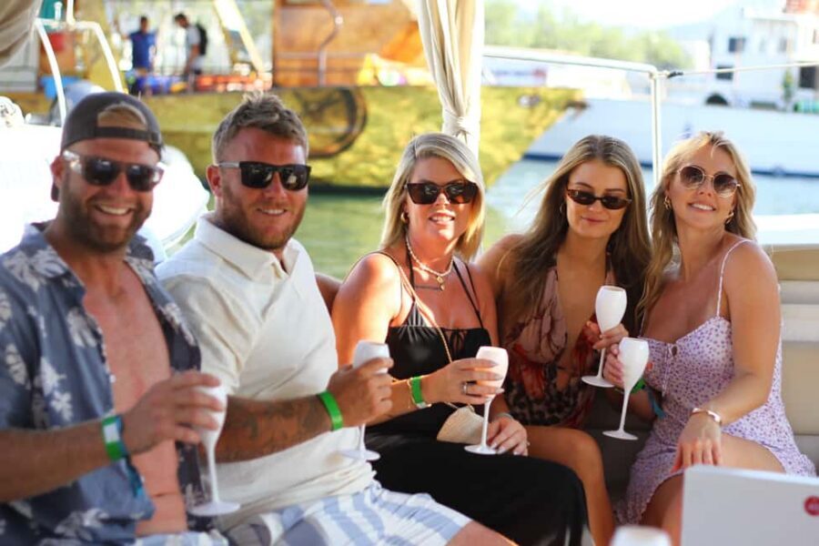 Ibiza: Sunset Boat Tour with Water Sports, Open Bar & Tapas - Why This Ibiza Sunset Boat Trip Feels Like the Right Mix