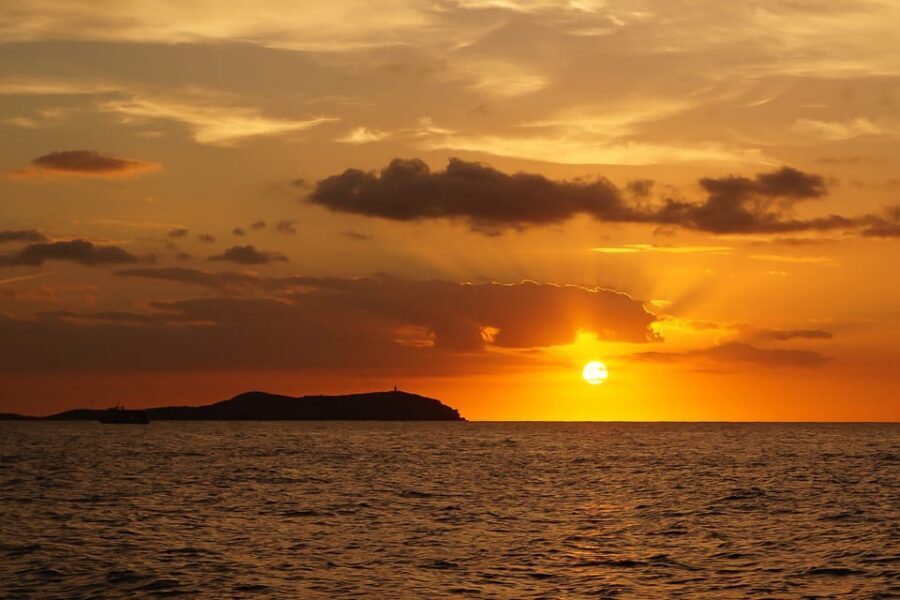 Ibiza: Sunset Boat Trip with Snorkeling, Kayaking, & Drinks - The 3-Hour Flow: Cruise, Breaks, and When the Water Time Hits