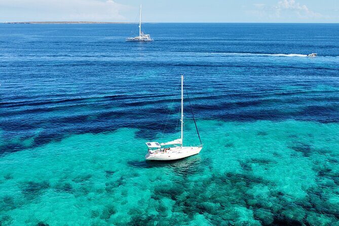 Ibiza to Formentera & Espalmador Sailing with a Small Group - Stop 1 at Platja des Jondal: start in a real Ibiza cove