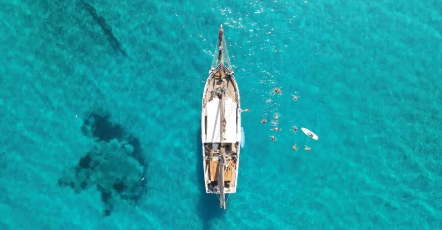 Ibiza Wooden Sail Boat Trip to Formentera - Entering Ibiza Harbour: the simple setup for a full day