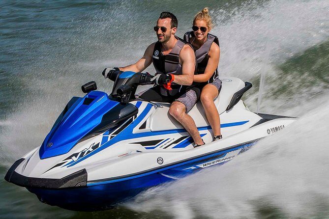 Jet ski excursion from San Antonio (Ibiza) to Es Vedrá - Guides and escort: how you stay on track