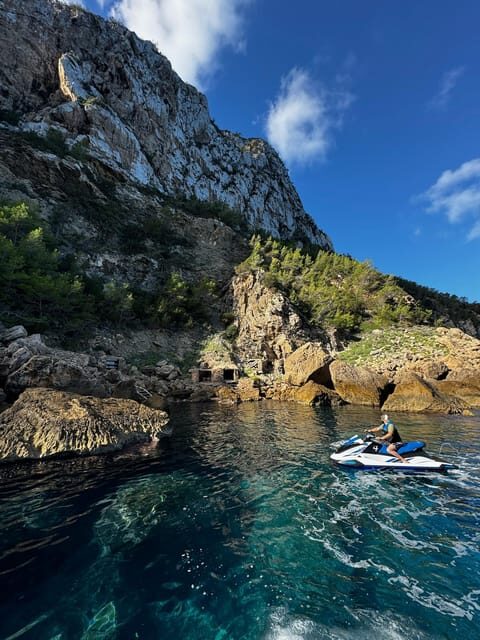 Jet Ski to Margaritas Islands from San Antonio - No License - Dolphin-spotting and extra photo chances on the way back