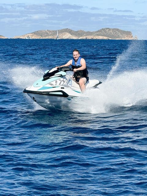 Jet Ski Trip to Cala Comte from San Antonio No license - The Human Side: Communication, Speed Control, and How to Stay Comfortable