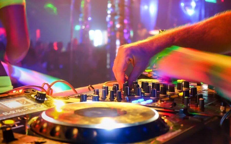 Learn to mix with a professional DJ in Ibiza - What Happens in Your 2 Hours (and Why Each Part Matters)