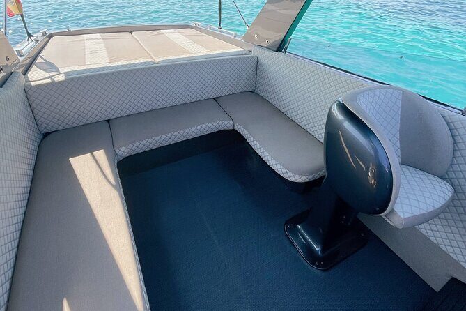 Living the Dream on board of this amazing boat Tullio Abbate 42 - Tullio Abbate 42 comfort: what an 8-hour private charter feels like