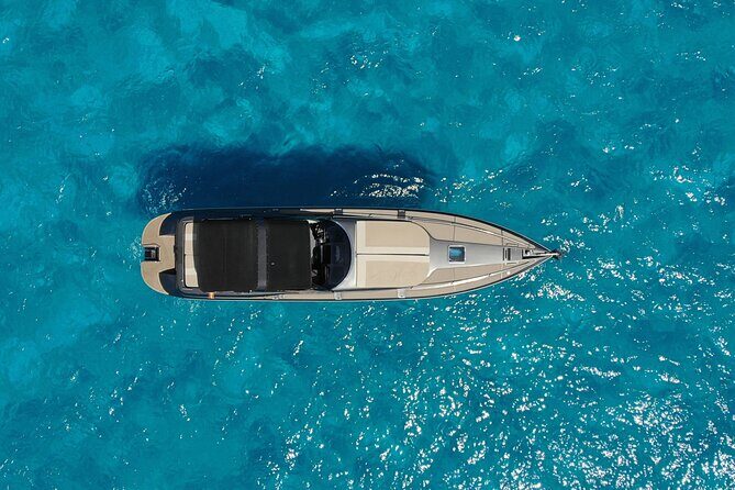 Living the Dream on board of this amazing boat Tullio Abbate 42 - What’s included (and what you might end up paying for)