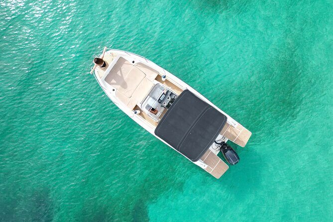 Private Boat Tour of San Antonio with Paddel surfing and Snorkeling - A private 3½-hour Ibiza boat outing around Sant Antoni