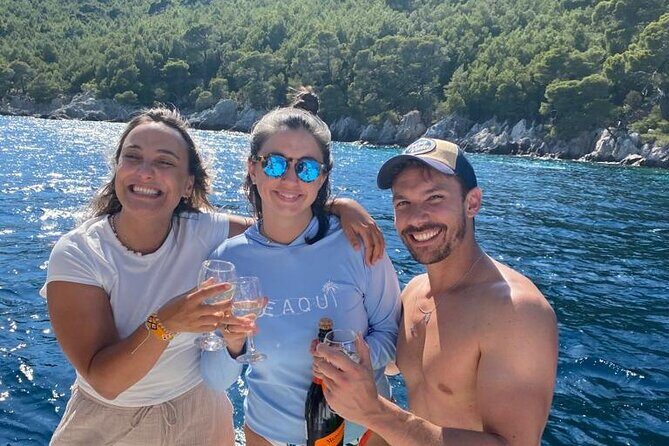 Private Experience Full-day Sailing in Ibiza and Formentera - Beach Club Lunch Time: How It Works (and What to Bring)