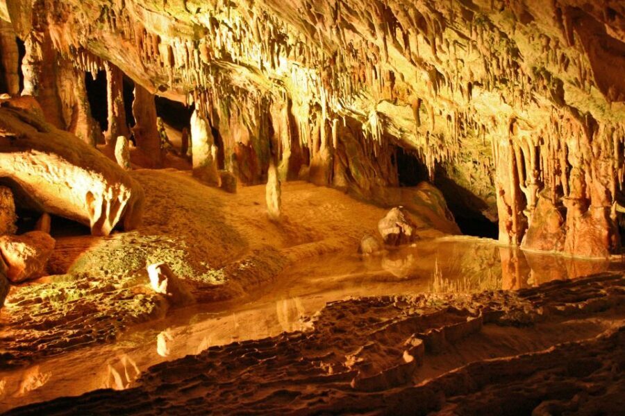 Puerto de San Miguel: Can Marçá Cave Guided Tour with Entry - Should you book the Can Marçà Cave guided tour?