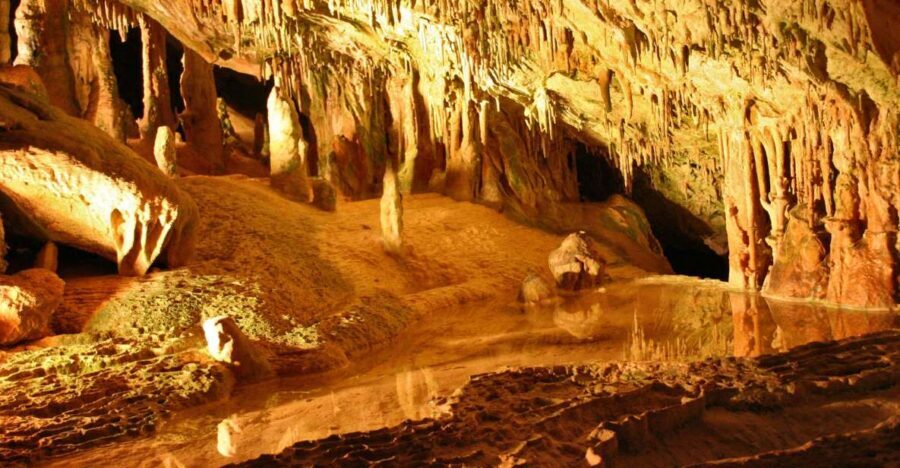 Puerto de San Miguel: Can Marçá Cave Guided Tour with Entry - The walk to the entrance: why the view matters before you even reach the cave