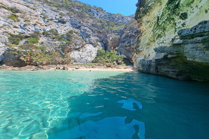 Sail Ibiza Formentera enjoy a swim in paradisiacal coves - Weather Reality: It’s a Swim Day, So Conditions Matter