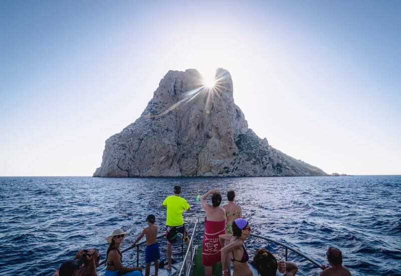 San Antonio: Es Vedrà & Formentera Boat Tour with Snorkeling - What you’re really buying