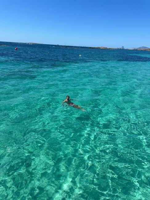 San Antonio: Es Vedrà & Formentera Boat Tour with Snorkeling - Espalmador stop: snorkeling with the gear handled