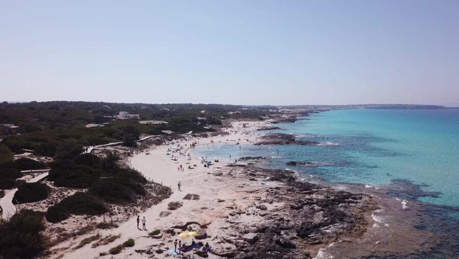 San Antonio: Es Vedrà & Formentera Boat Tour with Snorkeling - Paella and drinks: a lunch that keeps you sane