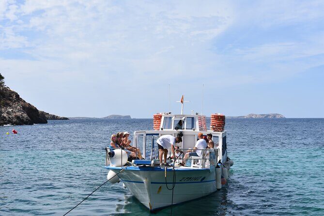 Sant Antoni-Cala Salada & Saladeta - From Sant Antoni to Cala Salada: timing, boarding, and how to avoid the wrong dock