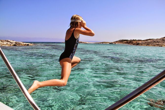 Sunseeker Mohawk 29 Ibiza and Formentera Boat Experience - Stop 1: S’Espalmador for instant swim time and cava