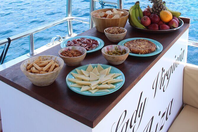 Sunset Boat Tour in Ibiza with All Inclusive - Who should book this sunset boat tour