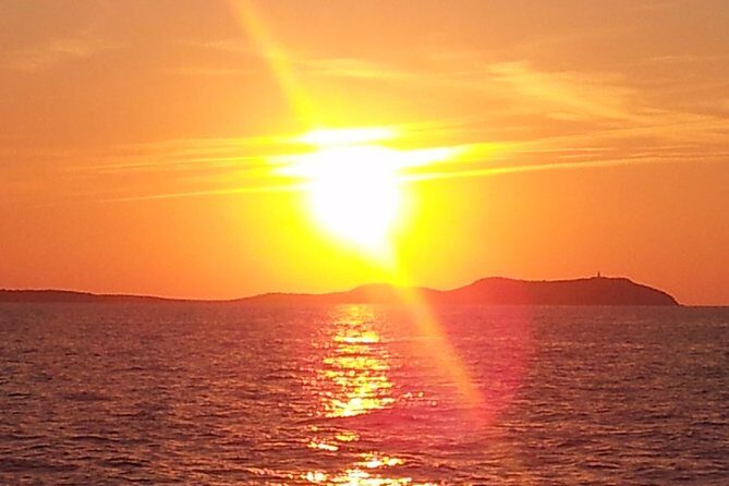 Sunset Catamaran Expedition in front of Cafe Mambo - Stand-up paddle boarding and cliff jumps: choose your level